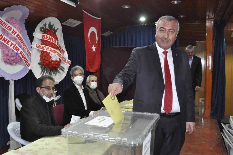 Erdal Kolaylı güven tazeledi
