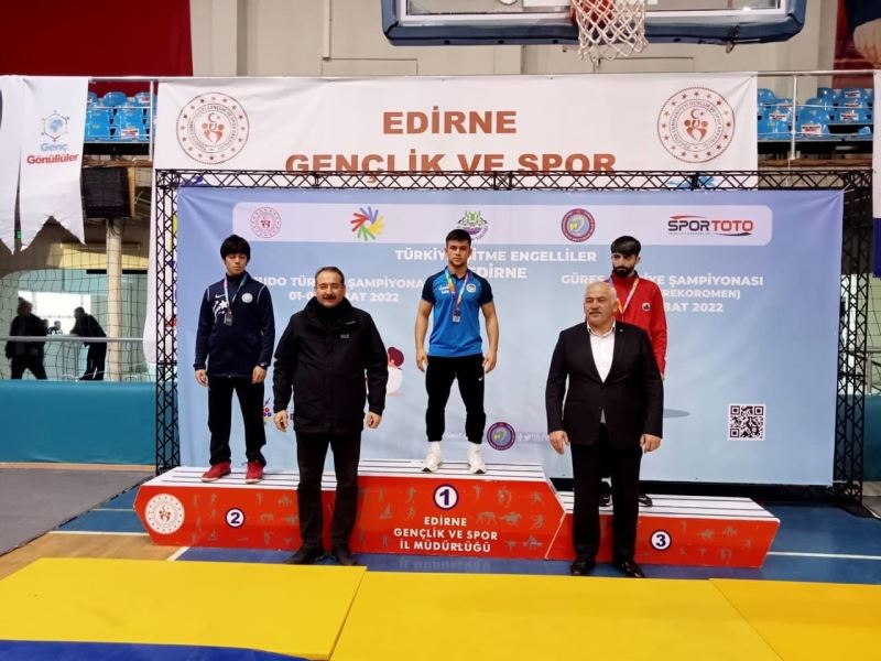 Büyükşehir’in sporcuları başarıdan başarıya koşuyor
