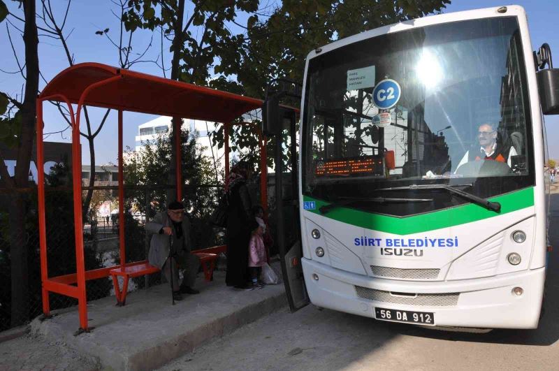 Siirt Belediyesi, otobüs duraklarına yapılan hatalı araç parklarına dikkat çekti
