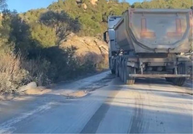 Sürücüler Labranda yolunun bakıma alınmasını istedi
