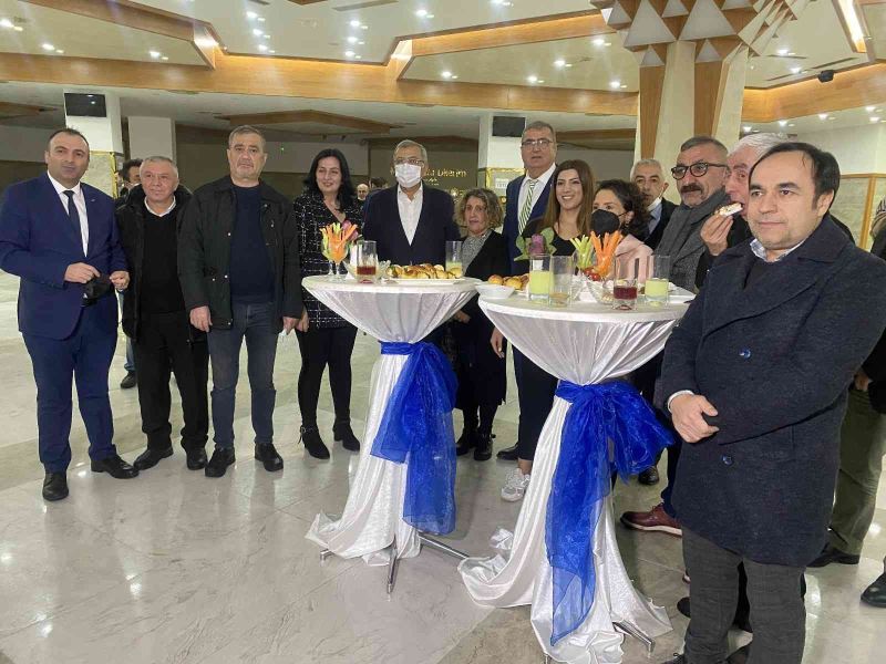 “Beykoz Yöre Buluşmaları” gala gecesinde ilçedeki 118 yöre ve köy derneğinin temsilcileri bir araya geldi
