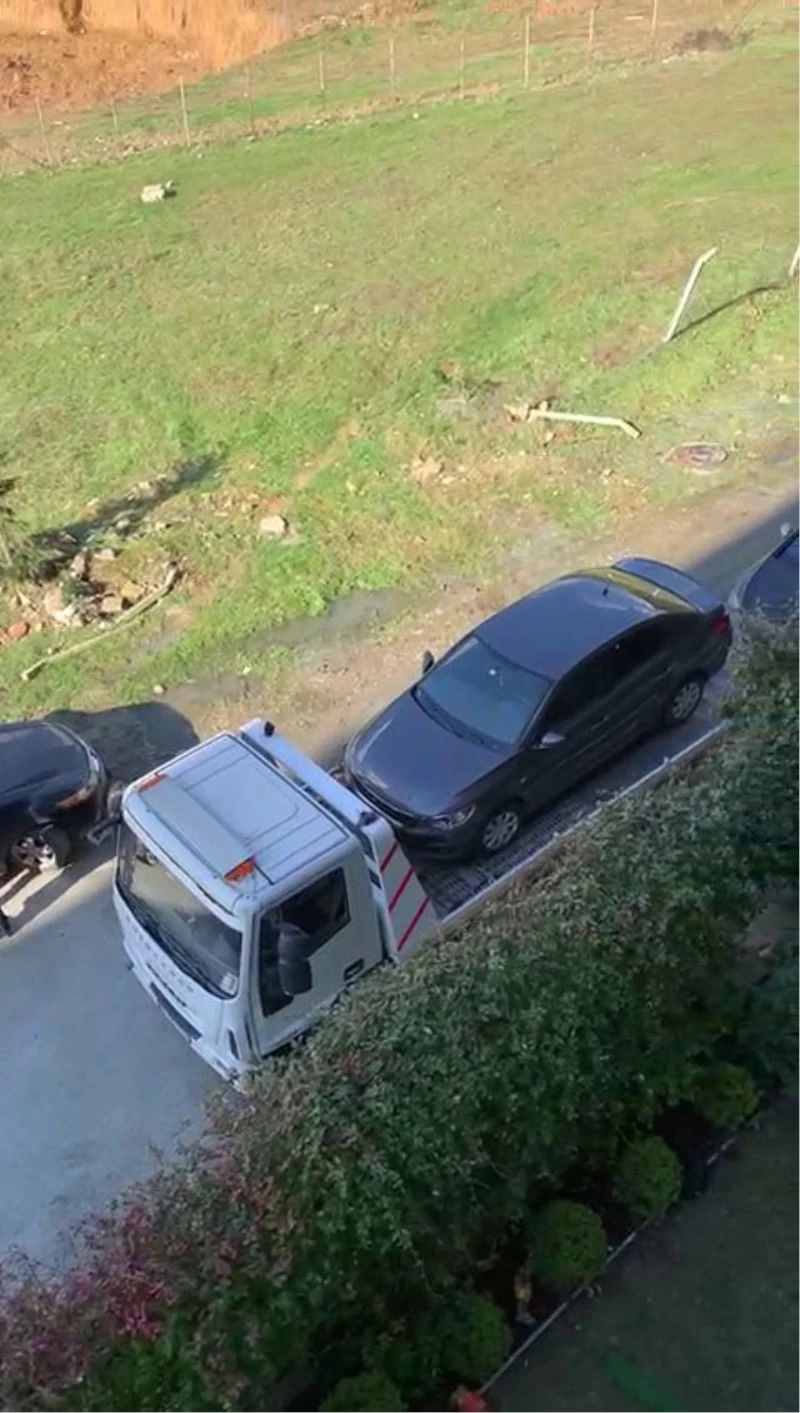 İstanbul’da korsan taksici çıkmaz sokağa girince yakalandı
