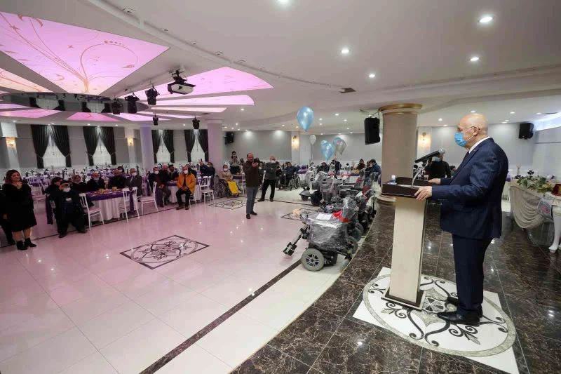 Engeller Yenimahalle’de aşıldı
