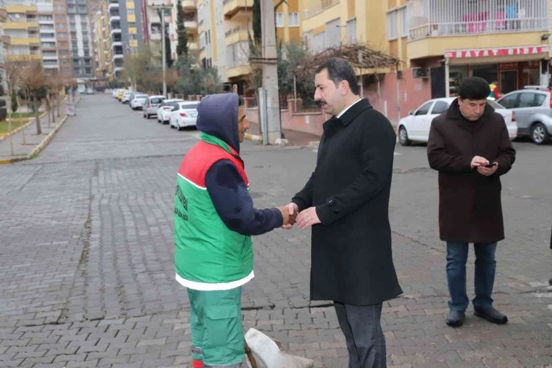 Baydilli saha gezilerini sürdürüyor
