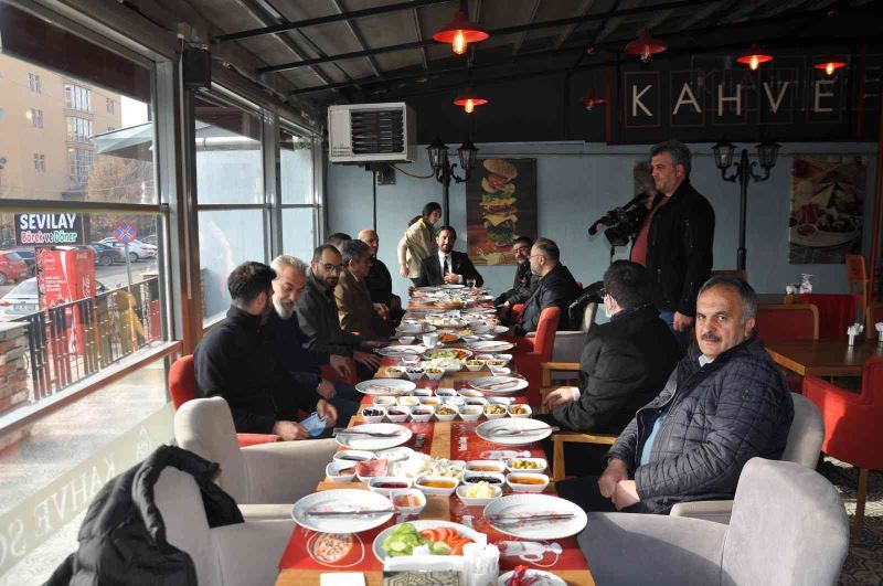 Damızlık Sığır Yetiştiricileri Birliği Başkan adayı Alp basınla buluştu
