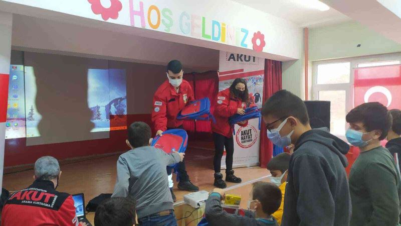 Anadolu Üniversitesi AKUT Öğrenci Topluluğu’ndan örnek bir etkinlik
