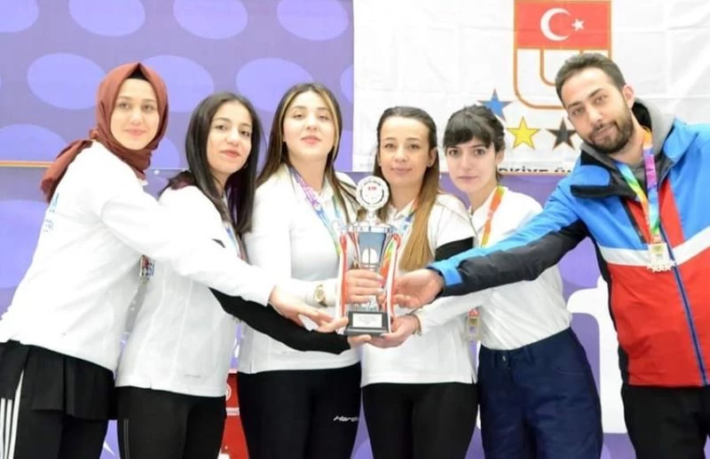 ETÜ, Curling’te 2 gümüş madalya kazandı
