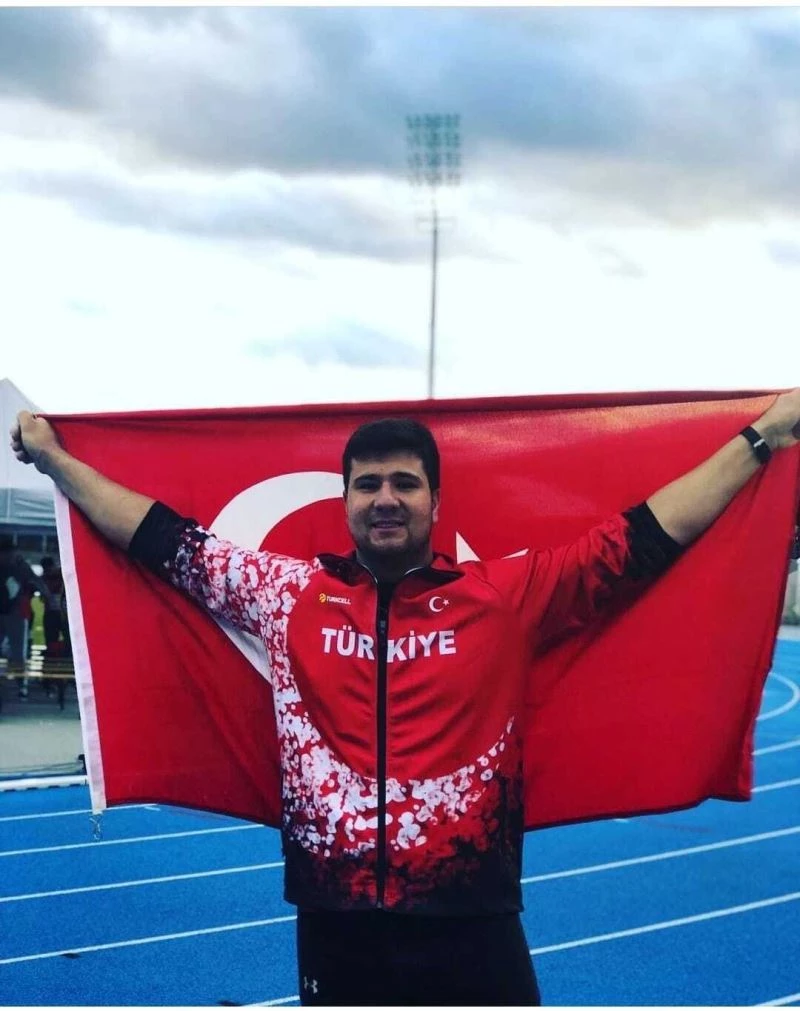 Gülle atmada Türkiye rekoru geldi
