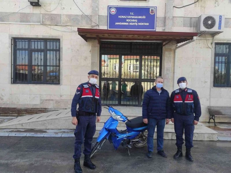 Çalınan motoruna jandarma sayesinde geri kavuştu
