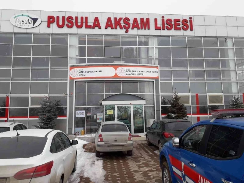Pusula Akşam Lisesi ön kayıtları devam ediyor
