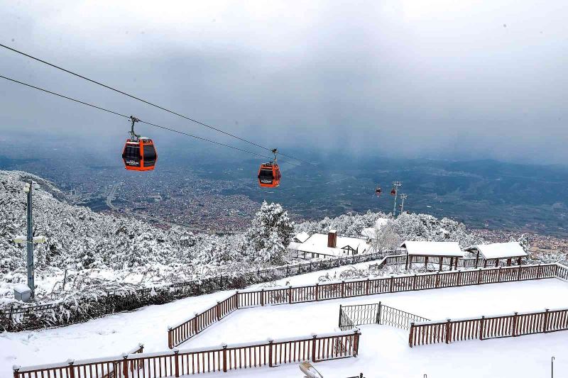 Denizli Teleferik ve Bağbaşı Yaylası beyaza büründü
