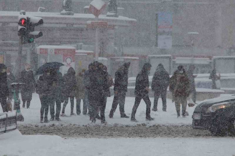 Kayseri’de son 22 yılın en yoğun ‘Mart karı’
