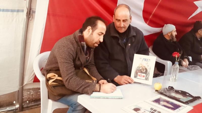 Doç. Dr. Palabıyık: “Kılıçdaroğlu, Diyarbakır annelerine kumpas kurdu”

