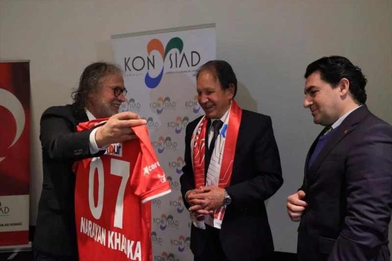 Nepal Dışişleri Bakanı Narayan Khadka, KONYSİAD