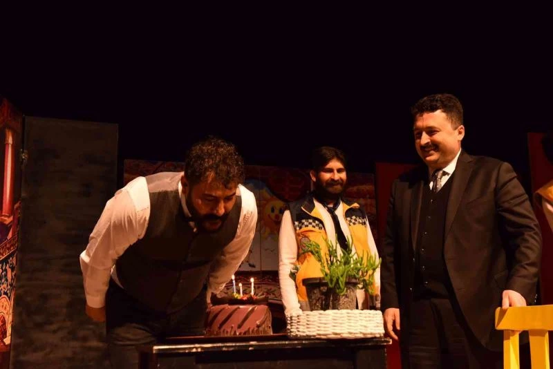 Başkan Avcı’dan sanatçıya doğum günü sürprizi
