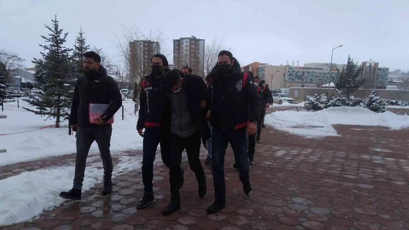 5 yıldır aranıyordu, betonla gömülmüş olarak bulundu
