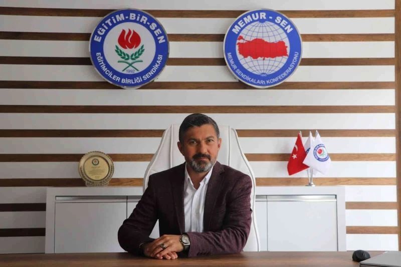 Uçak: “İstiklal Marşı, kurtuluş mücadelemizin özlü ifadesidir”
