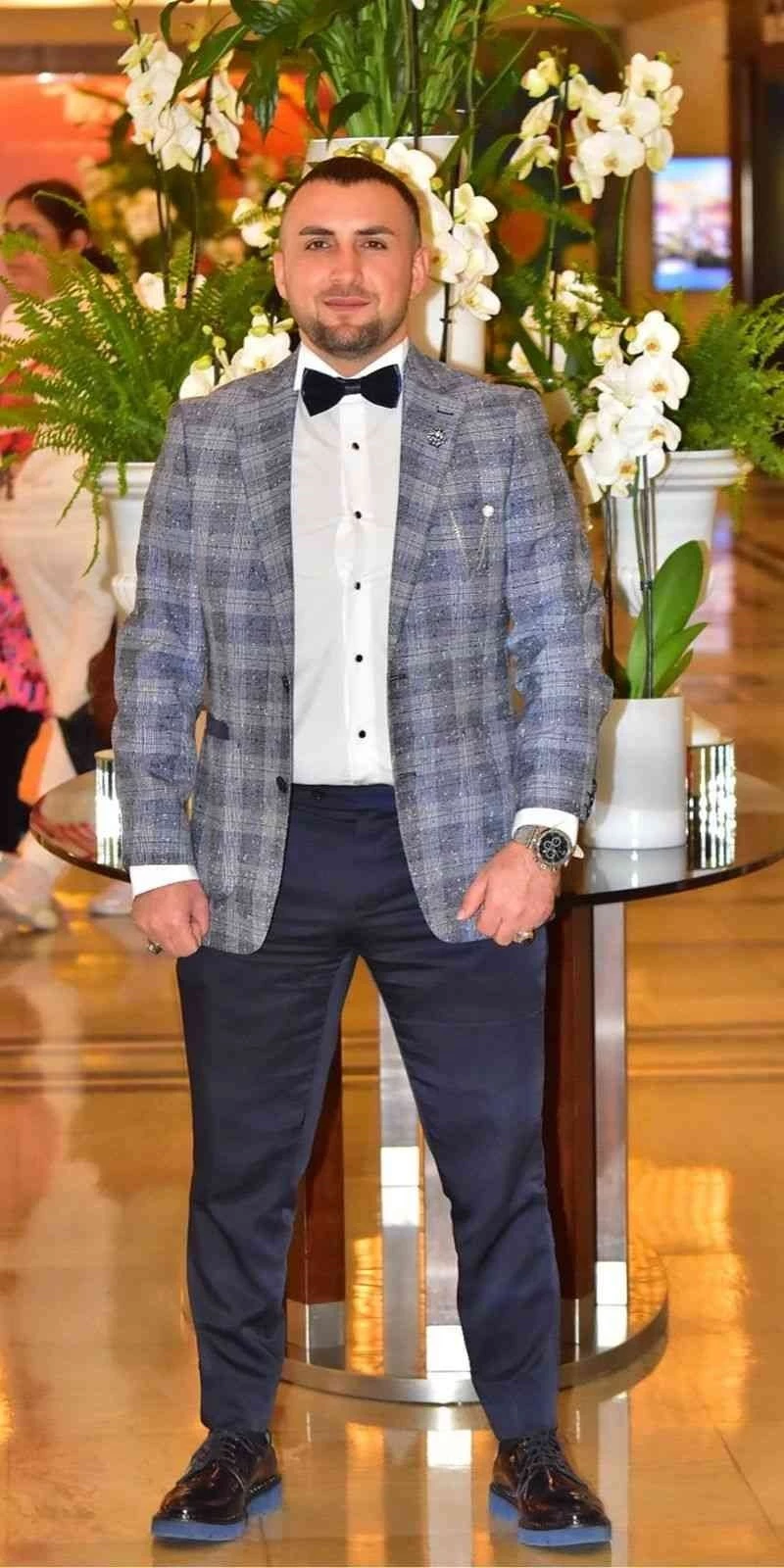 Ünlü modacı Andıç hünerini müzikte de konuşturdu
