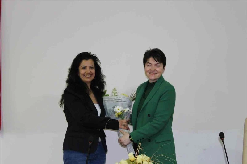 Hitit Üniversitesinde ’Kadınların İş-Yaşam Dengesi’ konferansı
