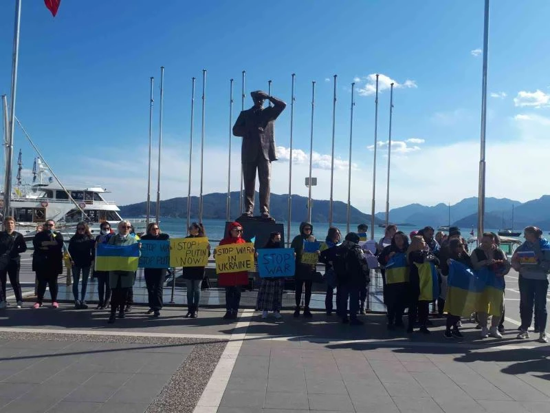 Marmaris’te yaşayan Ukraynalılar Putin’e ’dur’ dediler
