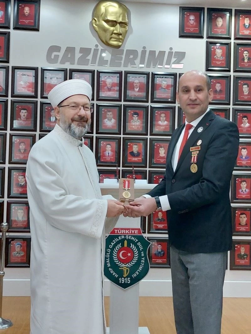 Erbaş: “Şehitlik ve gazilik Kuran-ı Kerim ve Peygamber efendimiz tarafından övülmüştür”
