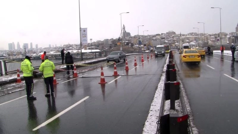 Unkapanı Köprüsü yeniden trafiğe açıldı
