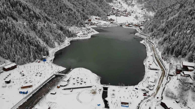 Uzungölün eski görünümüne kavuşması için çalışma başlatıldı