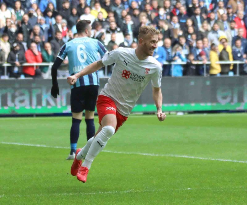 Pedro Henrique hat-trick yaptı!
