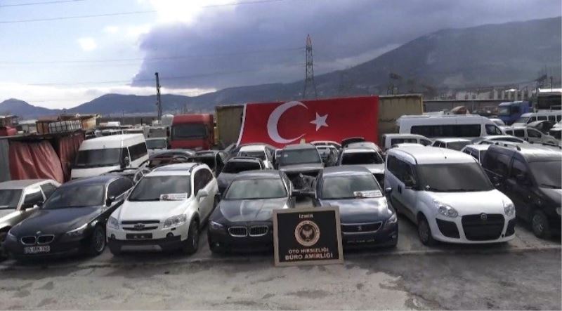 İzmir’de oto hırsızlık şebekesine eş zamanlı operasyon: 6 gözaltı
