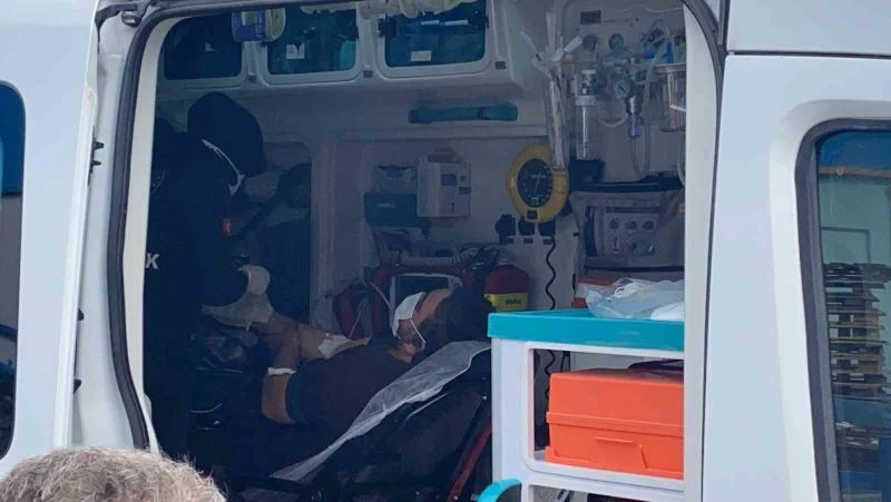 Fabrikada döküm makinesi patladı: 3 yaralı
