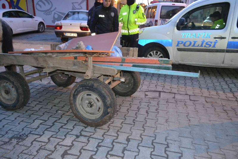 150 kilogramlık demir hırsızlığını trafik polisi engelledi
