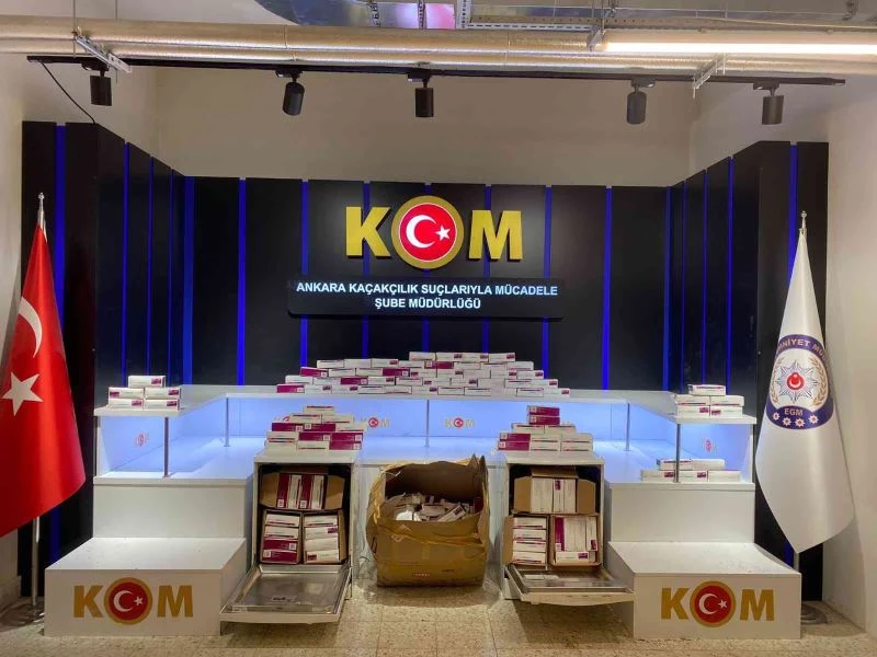 Bulaşık makinesine gizlenmiş şekilde 6 bin 890 adet tıbbi cihaz ele geçirildi
