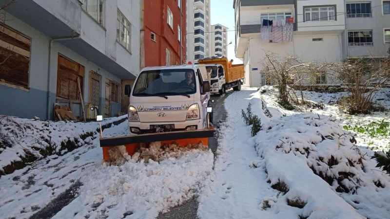 Başkan Tören: “Altınordu’da açılmadık yol bırakmamak adına çalışıyoruz”
