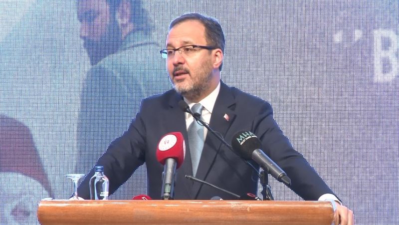 Bakan Kasapoğlu: “Yeni nesillere ‘Akif şuurunu’ hissettirmeyi milli görev addediyoruz”
