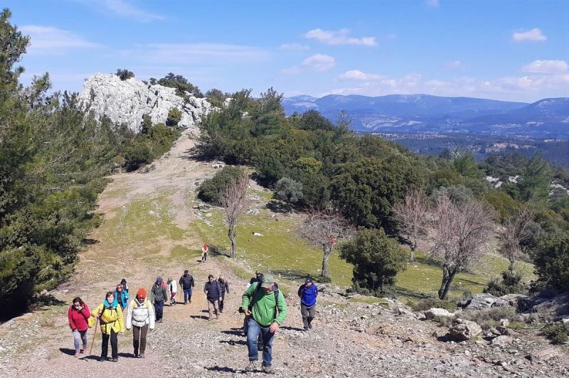 Doğaseverler, Gökçeler Kanyonu’nu gezdi
