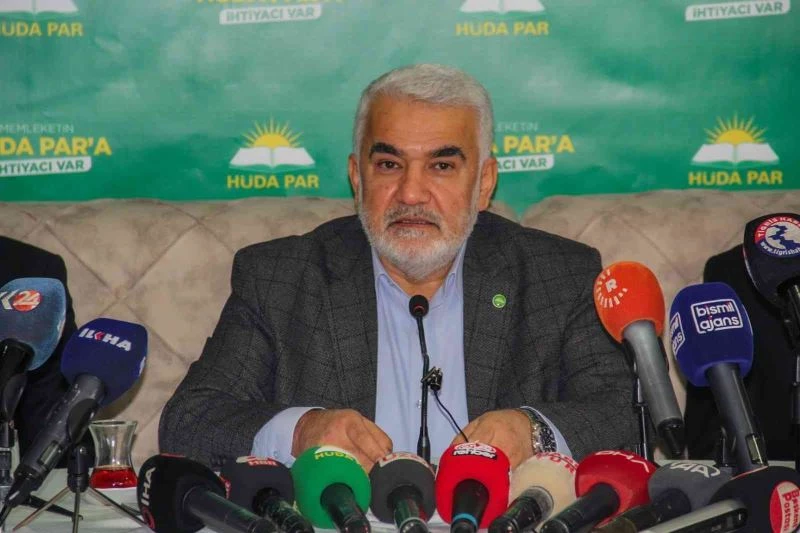 HÜDA PAR lideri Yapıcıoğlu: “ABD bu savaşın çıkmasını istedi ve Ukrayna’yı Rusya’ya yem yaptı