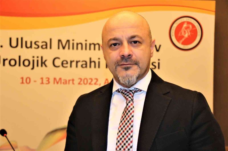 Prof. Dr. A. Barbaros Başeskioğlu: “Varikosalde 6 kişiden 1’i cerrahi müdahale gerektirir”
