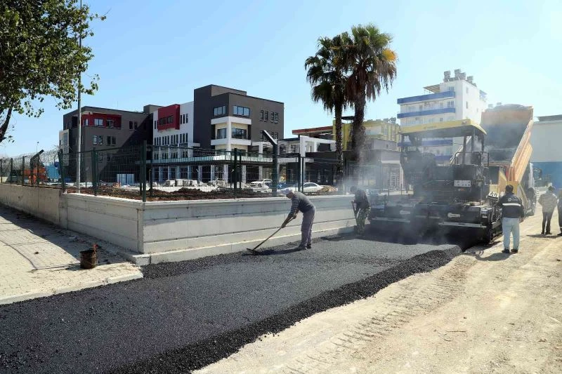 Yılmaz Güney Gençlik Merkezinin etrafı yenileniyor
