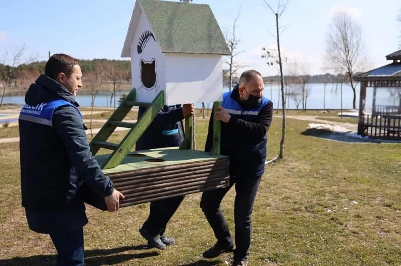 10 yaşındaki Enes duyarlılığıyla gönülleri mest etti
