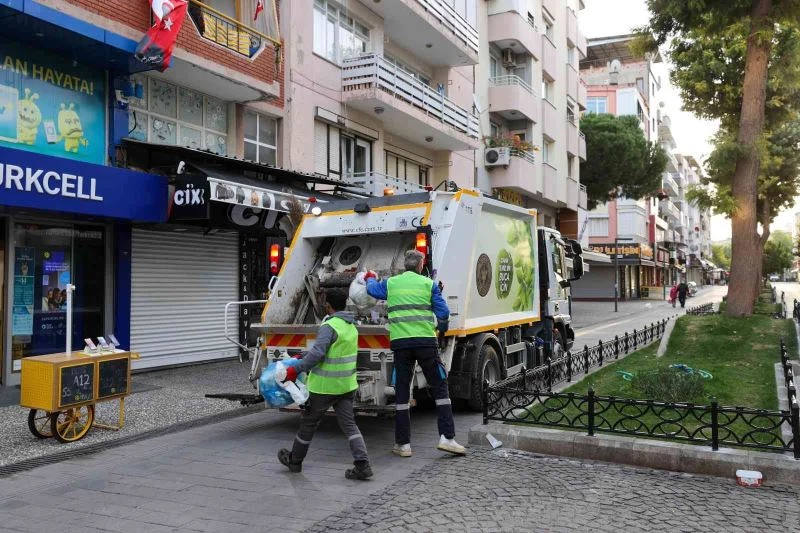 Buca’da çöp konteynerleri kalkıyor: İki mahalle pilot bölge seçildi
