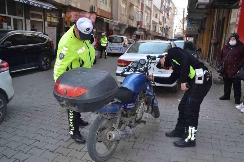 Motosikletinin değeri kadar ceza yedi
