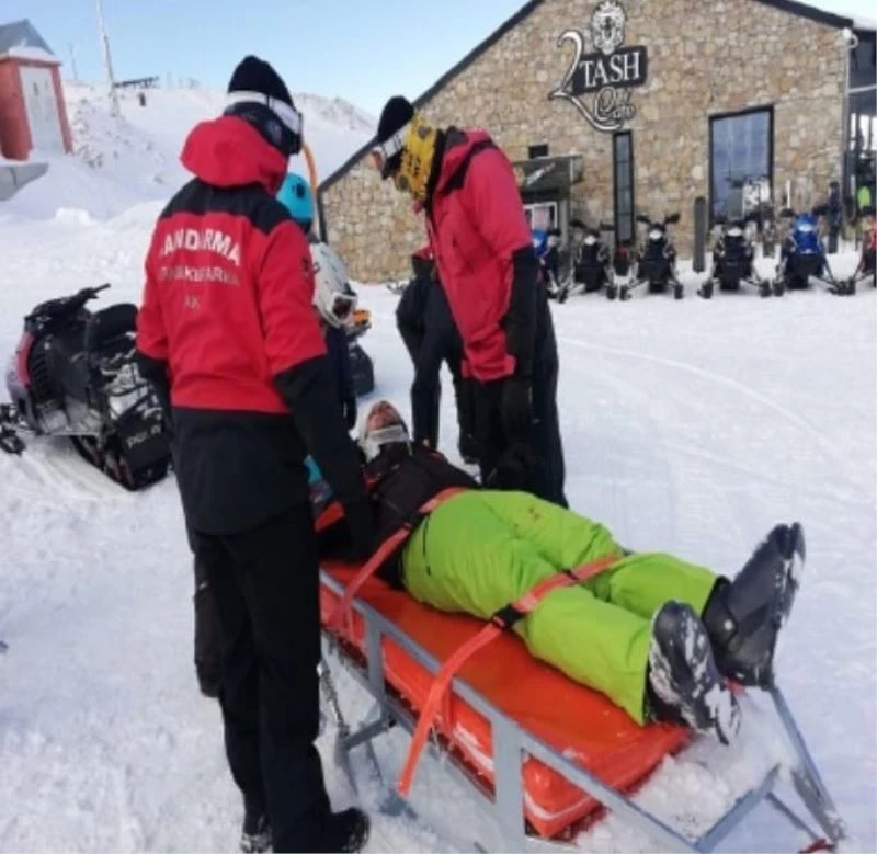 JAK timleri Davraz kayak merkezinde güven veriyor
