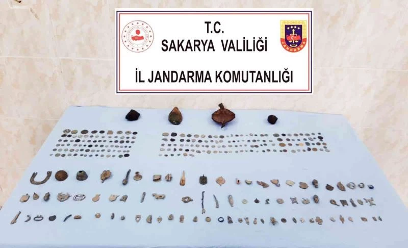 Sakarya’da 201 adet tarihi sikke ele geçirildi: 2 gözaltı
