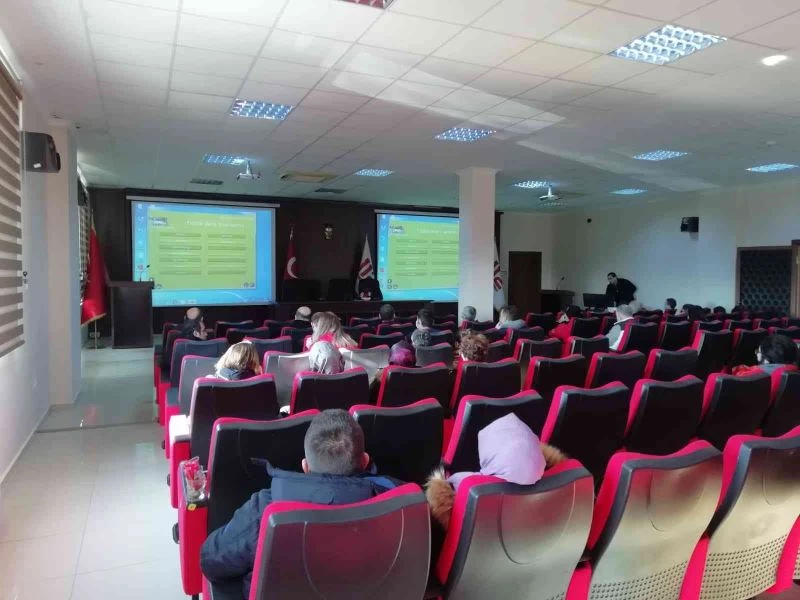 Sağlıkçılar meslekleri için yabancı dil öğreniyor
