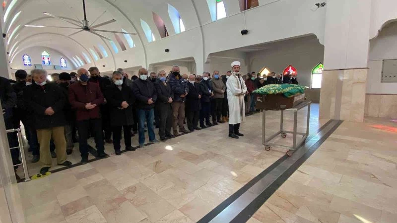Saatler sonra cenazesini buldular, son yolculuğuna uğurlandı
