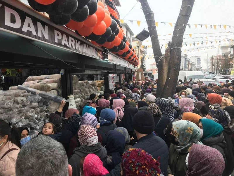 Başkent’te AVM açılışında izdiham
