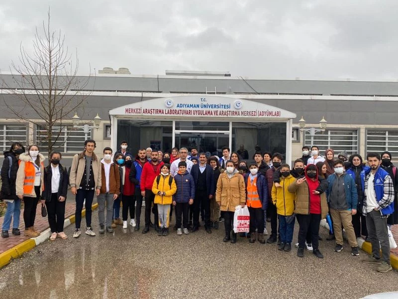 Adıyaman’da öğrenciler, ADYÜMLAB’ı gezdi

