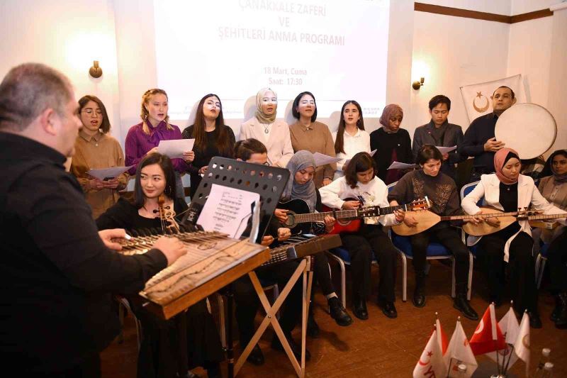 Uluslararası öğrenciler Çanakkale Zaferi’ni şiir ve türkülerle kutladı
