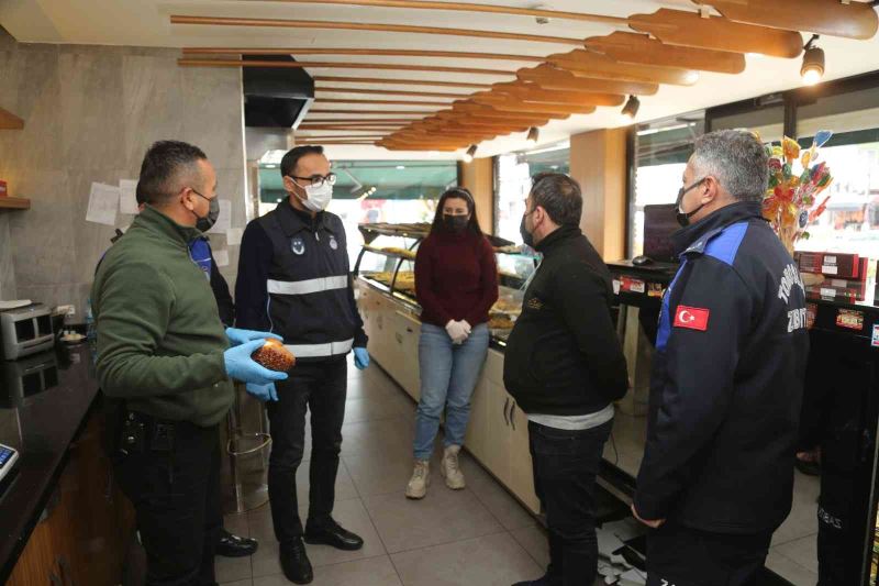 Toroslar zabıtası fırınları denetledi
