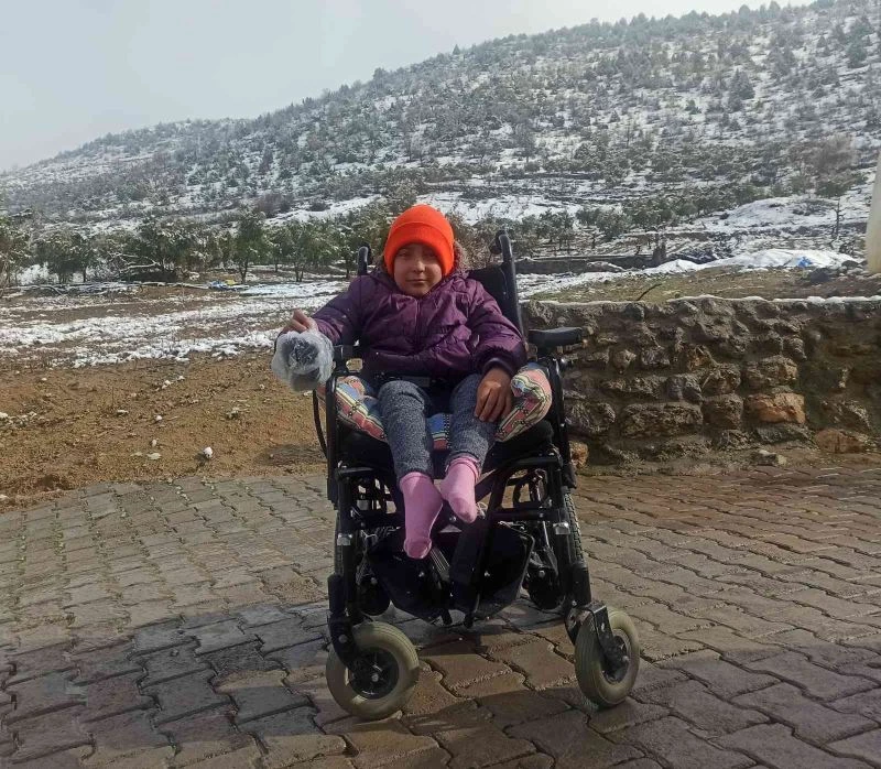 Sebiha’nın hayali doktor olup hastaları iyileştirmek
